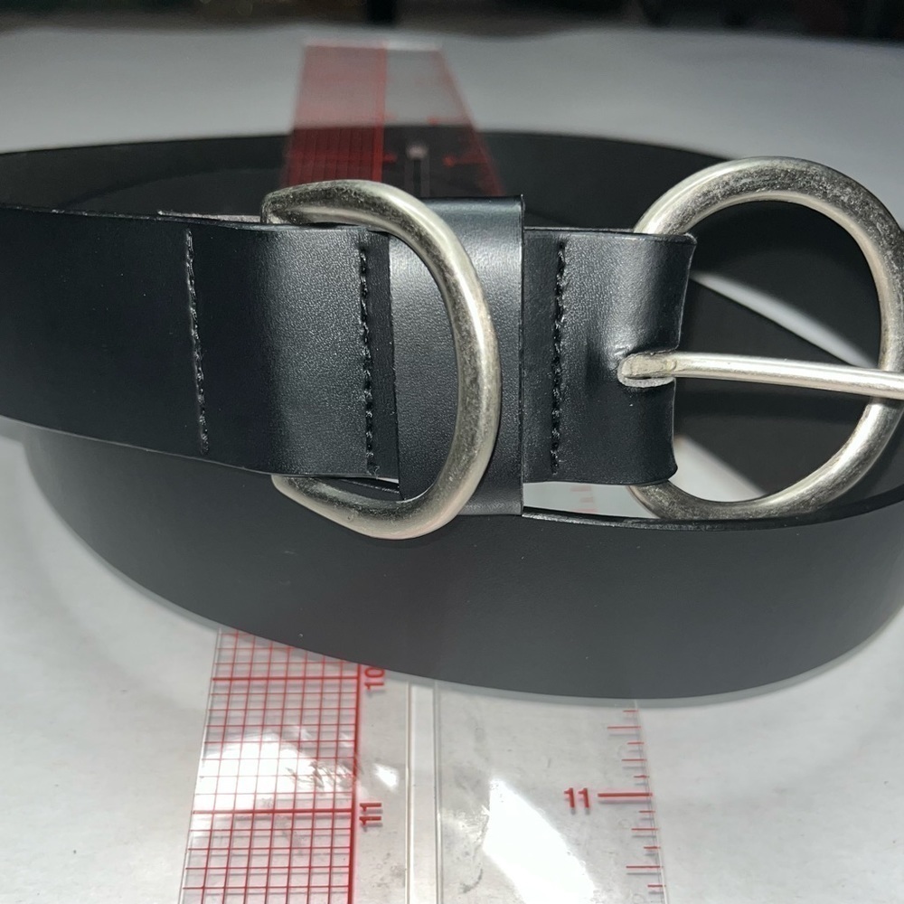 Women’s‎ plus size casual career double buckle silver black leather belt.
